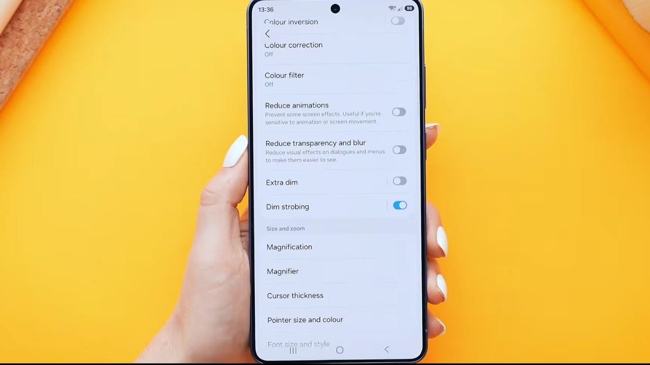 Fitur Tersembunyi Samsung S26 Ultra (dim strobing)